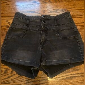 Refuge Midrise Black Jean Shorts Size 4